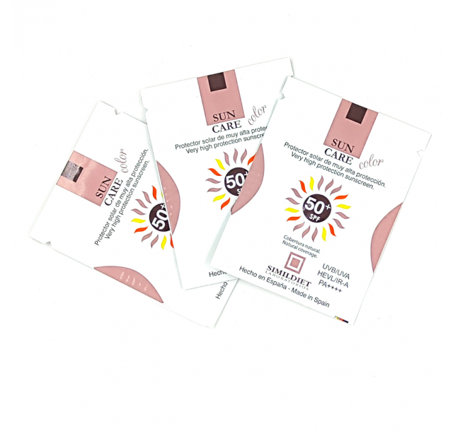 Tonuojantis veido kremas nuo saulės su SPF 50+, 3ml mėginukas