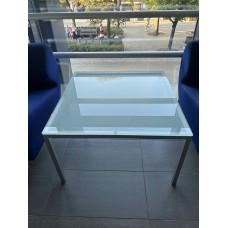 Stiklinis kavos staliukas (naudota)