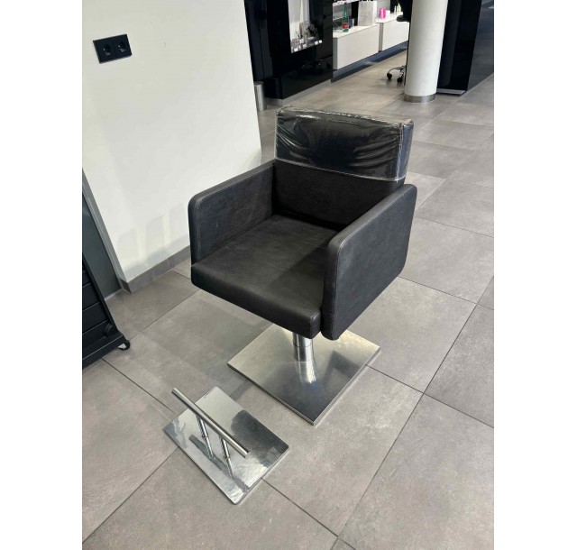 Kirpyklos kėdė  (naudota)